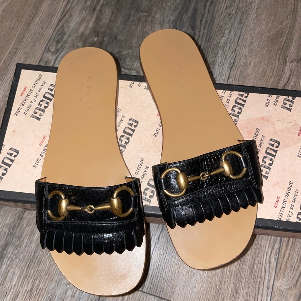 Gucci flats/sandals